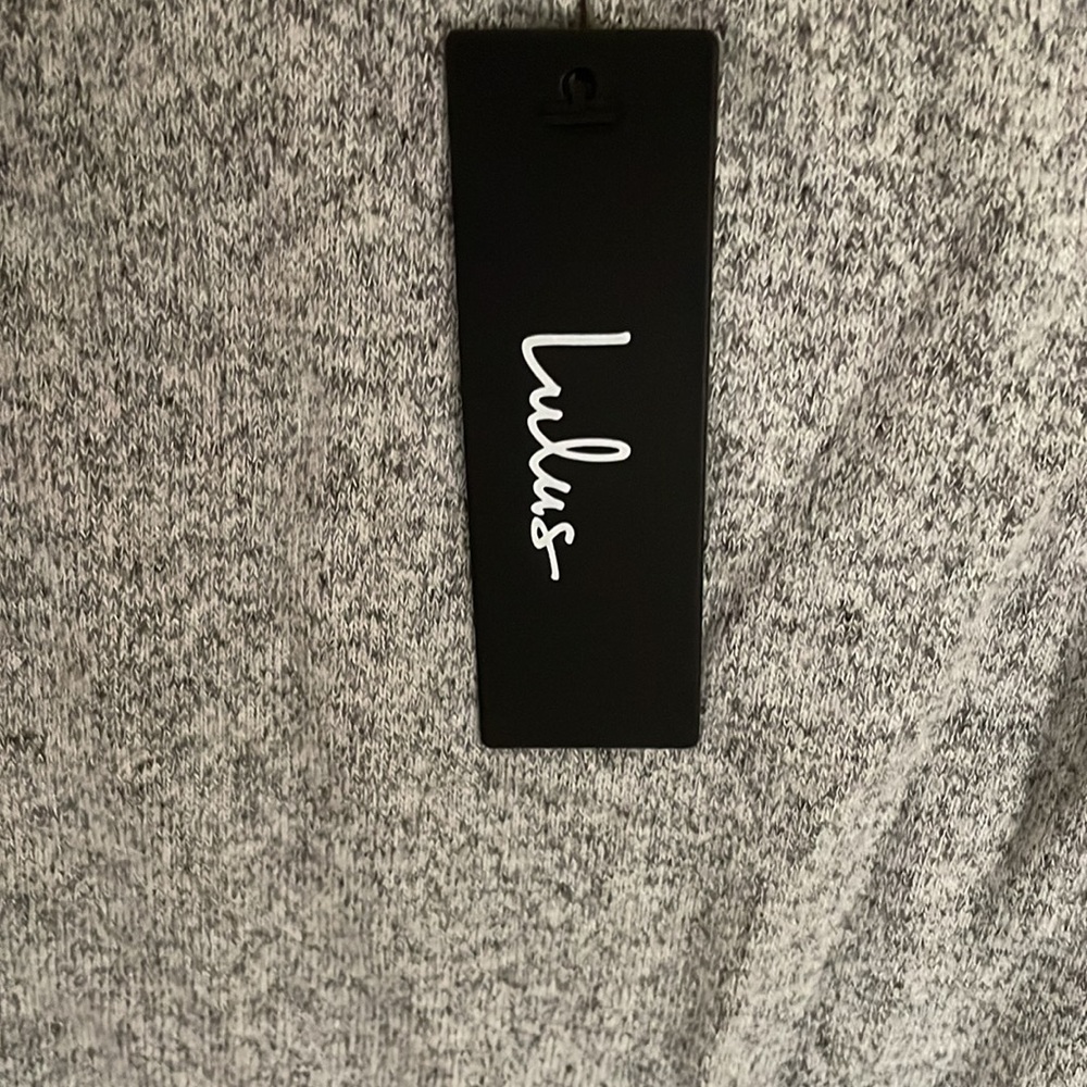 Sweatshirt - Picture 2 of 6
